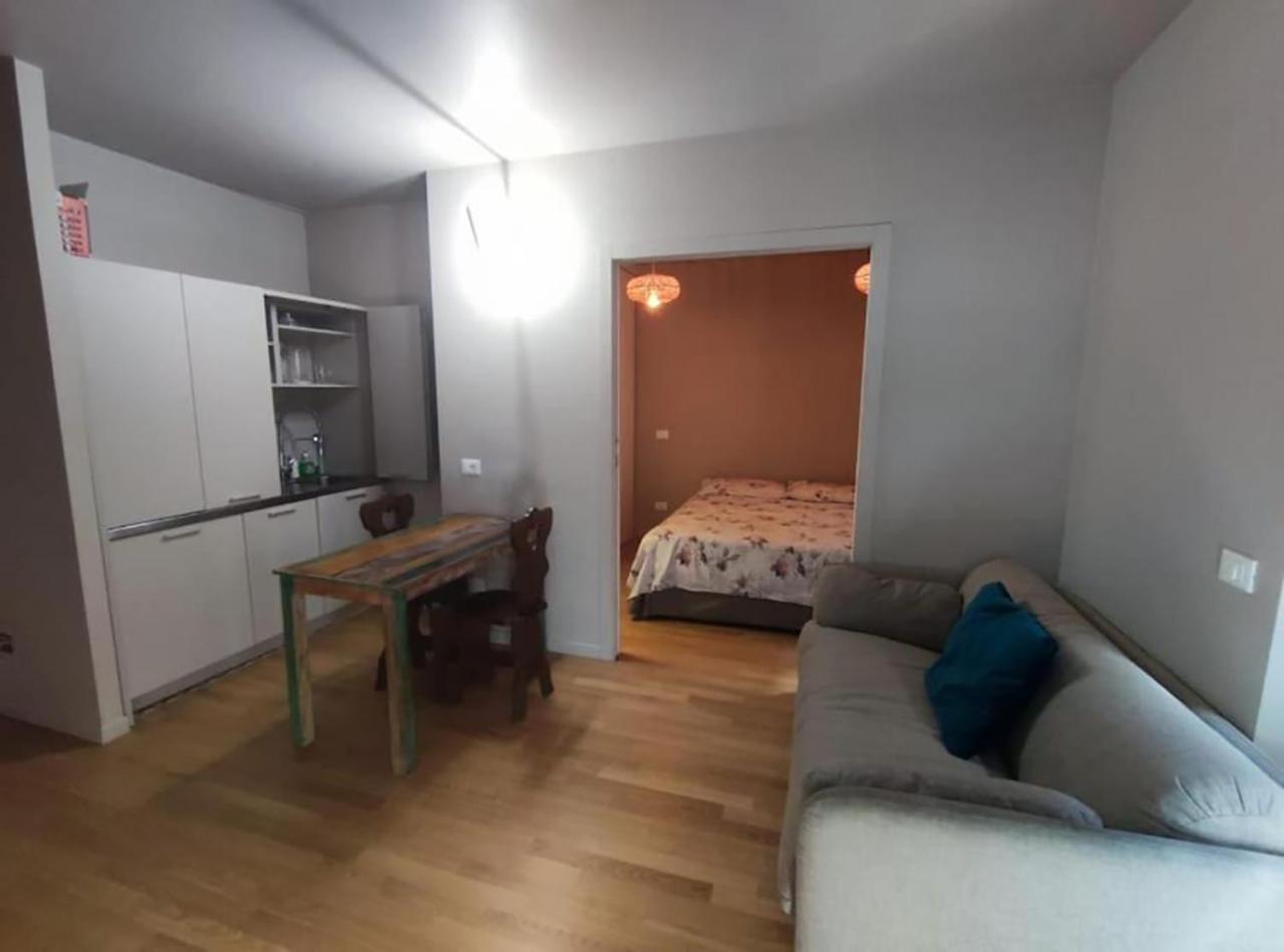 150 M Dal Colosseo - Appartamento Minerva Рим Екстериор снимка
